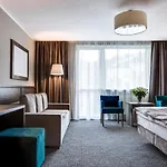 מלון Konradowka Wellness & - 300 Metrow Do Centrum