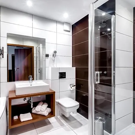 Konradowka Wellness & - 300 Metrow Do Centrum 3* 카르파츠