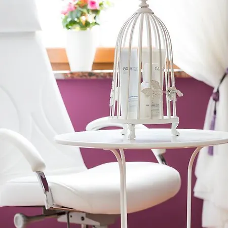 Konradówka Wellness&spa - 300 Metrów Do Centrum 3*