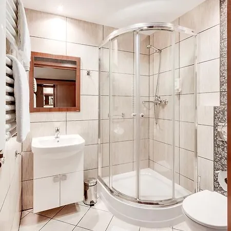 Szálloda Konradowka Wellness & - 300 Metrow Do Centrum 3*