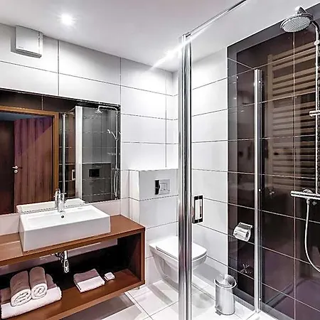 Szálloda Konradowka Wellness & - 300 Metrow Do Centrum