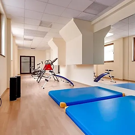 Szálloda Konradowka Wellness & - 300 Metrow Do Centrum 3*