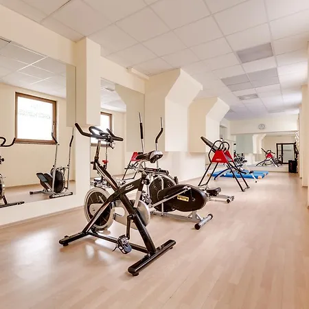 Hotel Konradowka Wellness & - 300 Metrow Do Centrum