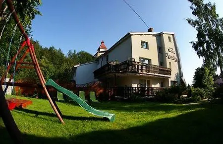 Hotel Konradowka Wellness & - 300 Metrow Do Centrum 3*